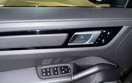 Porsche Cayenne III, 2021 год, 10 590 000 рублей, 26 фотография