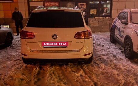 Volkswagen Touareg III, 2013 год, 2 550 000 рублей, 2 фотография