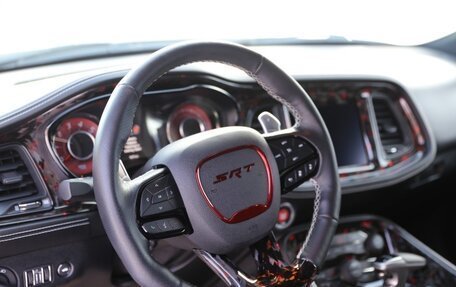 Dodge Challenger III рестайлинг 2, 2022 год, 15 000 000 рублей, 9 фотография