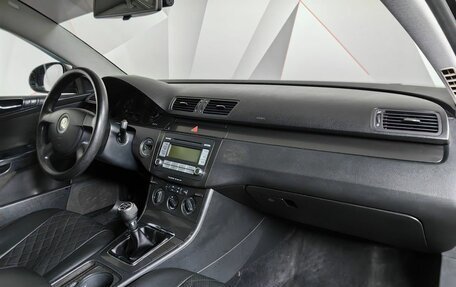 Volkswagen Passat B6, 2006 год, 380 000 рублей, 11 фотография