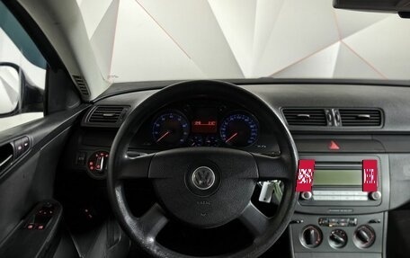 Volkswagen Passat B6, 2006 год, 380 000 рублей, 18 фотография