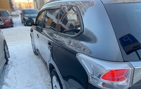 Mitsubishi Outlander III рестайлинг 3, 2013 год, 1 850 000 рублей, 6 фотография