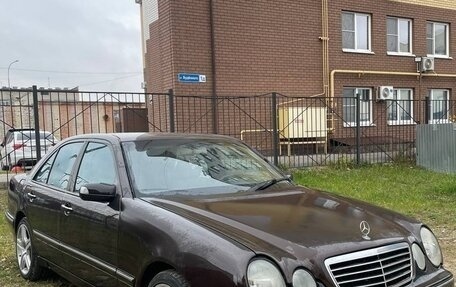 Mercedes-Benz E-Класс, 2000 год, 370 000 рублей, 3 фотография