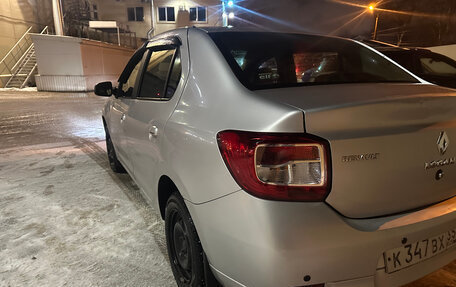 Renault Logan II, 2015 год, 600 000 рублей, 10 фотография