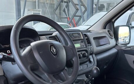 Renault Trafic, 2016 год, 1 899 900 рублей, 5 фотография