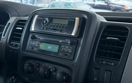 Renault Trafic, 2016 год, 1 899 900 рублей, 8 фотография