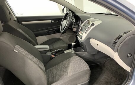 KIA cee'd I рестайлинг, 2009 год, 695 000 рублей, 14 фотография