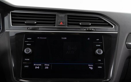 Volkswagen Tiguan II, 2017 год, 2 985 444 рублей, 21 фотография