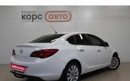 Opel Astra J, 2013 год, 759 000 рублей, 3 фотография