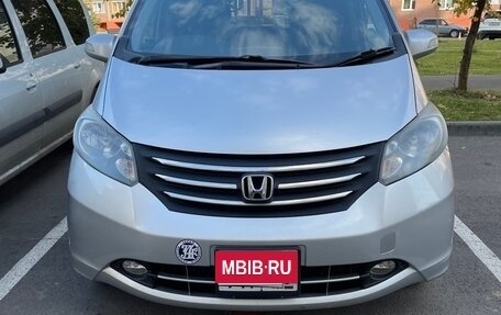Honda Freed I, 2011 год, 1 000 000 рублей, 1 фотография
