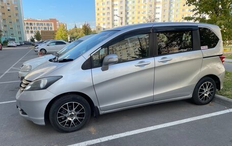 Honda Freed I, 2011 год, 1 000 000 рублей, 4 фотография