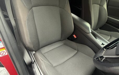 Toyota C-HR I рестайлинг, 2017 год, 1 700 000 рублей, 19 фотография