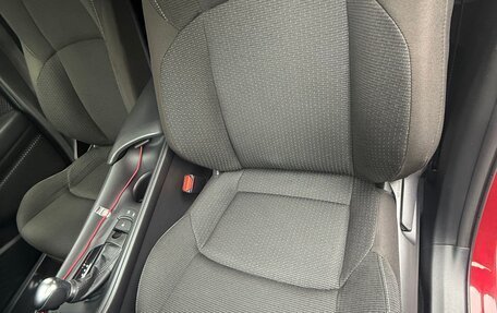 Toyota C-HR I рестайлинг, 2017 год, 1 700 000 рублей, 18 фотография