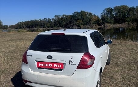 KIA cee'd I рестайлинг, 2010 год, 700 000 рублей, 3 фотография