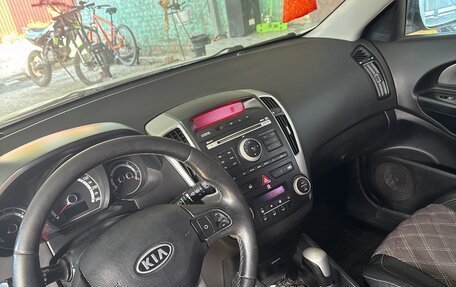 KIA cee'd I рестайлинг, 2010 год, 700 000 рублей, 8 фотография