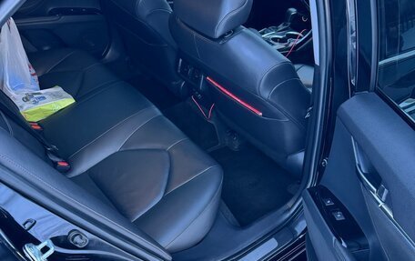 Toyota Camry, 2019 год, 3 200 000 рублей, 6 фотография