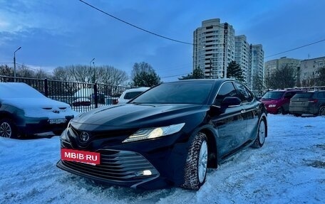 Toyota Camry, 2019 год, 3 200 000 рублей, 2 фотография