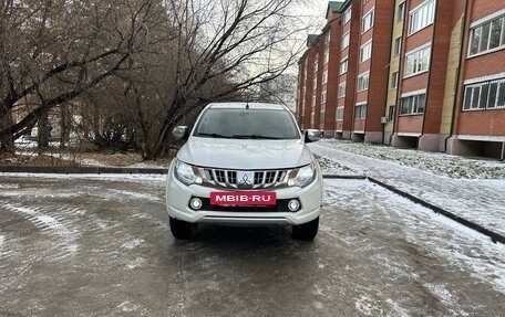 Mitsubishi L200 IV рестайлинг, 2017 год, 1 970 000 рублей, 2 фотография