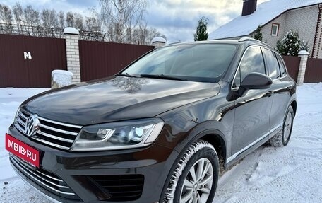 Volkswagen Touareg III, 2015 год, 2 349 000 рублей, 5 фотография