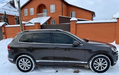 Volkswagen Touareg III, 2015 год, 2 349 000 рублей, 16 фотография