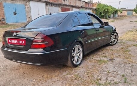 Mercedes-Benz E-Класс, 2003 год, 890 000 рублей, 3 фотография