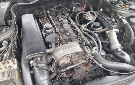 Mercedes-Benz E-Класс, 2003 год, 890 000 рублей, 9 фотография