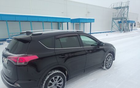 Toyota RAV4, 2017 год, 2 500 000 рублей, 8 фотография