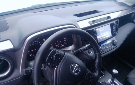 Toyota RAV4, 2017 год, 2 500 000 рублей, 10 фотография