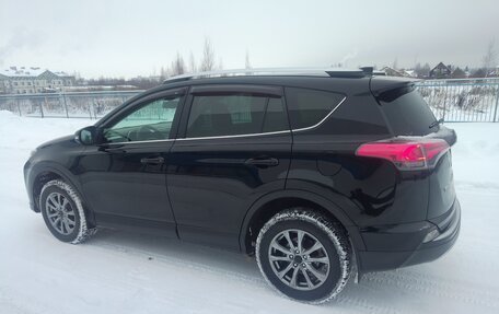 Toyota RAV4, 2017 год, 2 500 000 рублей, 3 фотография