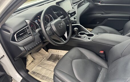 Toyota Camry, 2022 год, 6 200 000 рублей, 14 фотография