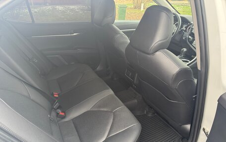 Toyota Camry, 2022 год, 6 200 000 рублей, 11 фотография