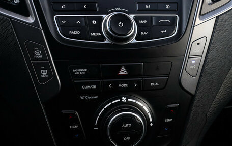 Hyundai Santa Fe III рестайлинг, 2012 год, 1 677 000 рублей, 13 фотография