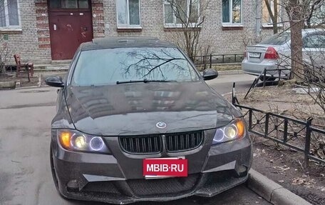 BMW 3 серия, 2006 год, 530 000 рублей, 1 фотография