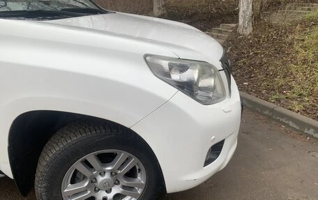 Toyota Land Cruiser Prado 150 рестайлинг 2, 2013 год, 3 349 000 рублей, 2 фотография