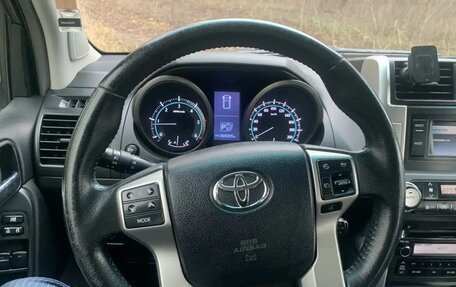 Toyota Land Cruiser Prado 150 рестайлинг 2, 2013 год, 3 349 000 рублей, 8 фотография