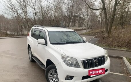 Toyota Land Cruiser Prado 150 рестайлинг 2, 2013 год, 3 349 000 рублей, 6 фотография