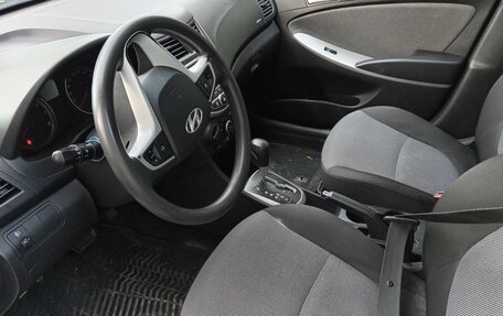 Hyundai Solaris II рестайлинг, 2012 год, 727 000 рублей, 6 фотография