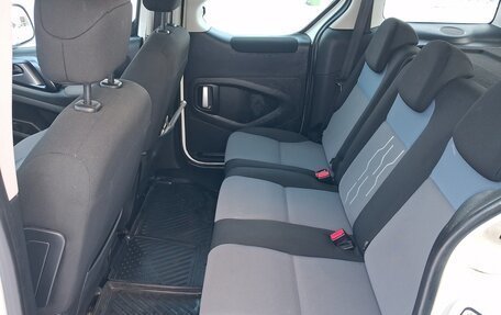 Peugeot Partner II рестайлинг 2, 2016 год, 1 200 000 рублей, 8 фотография