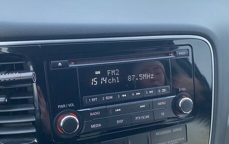 Mitsubishi Outlander III рестайлинг 3, 2013 год, 1 450 000 рублей, 14 фотография