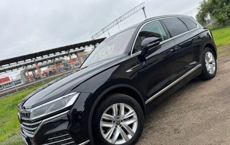 Volkswagen Touareg III, 2022 год, 7 000 000 рублей, 3 фотография