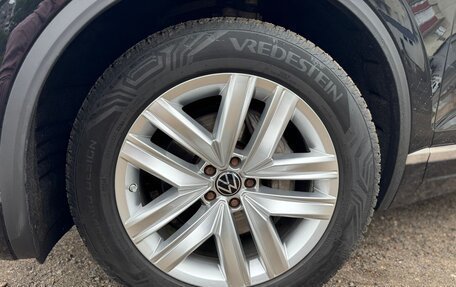 Volkswagen Touareg III, 2022 год, 7 000 000 рублей, 5 фотография