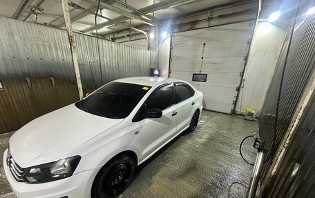 Volkswagen Polo VI (EU Market), 2018 год, 750 000 рублей, 8 фотография