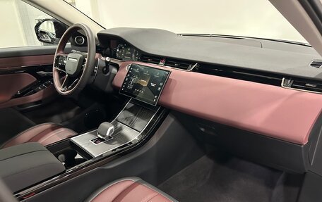 Land Rover Range Rover Evoque II, 2025 год, 6 490 000 рублей, 32 фотография