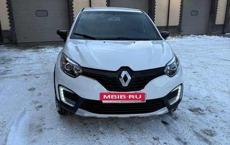 Renault Kaptur I рестайлинг, 2019 год, 1 300 000 рублей, 3 фотография