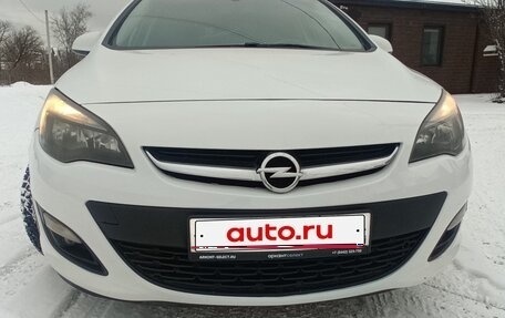 Opel Astra J, 2014 год, 1 фотография