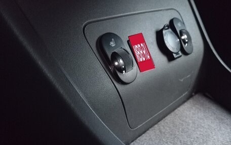 Toyota Prius, 2010 год, 1 500 000 рублей, 14 фотография