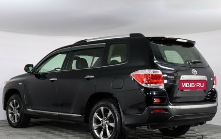 Toyota Highlander III, 2011 год, 1 999 000 рублей, 6 фотография