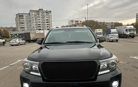 Toyota Land Cruiser 200, 2011 год, 2 550 000 рублей, 1 фотография