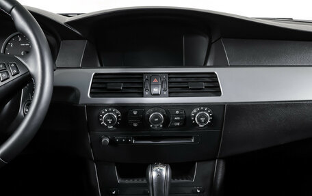 BMW 5 серия, 2004 год, 876 000 рублей, 13 фотография