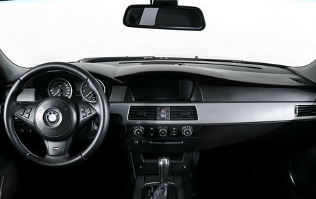 BMW 5 серия, 2004 год, 876 000 рублей, 14 фотография